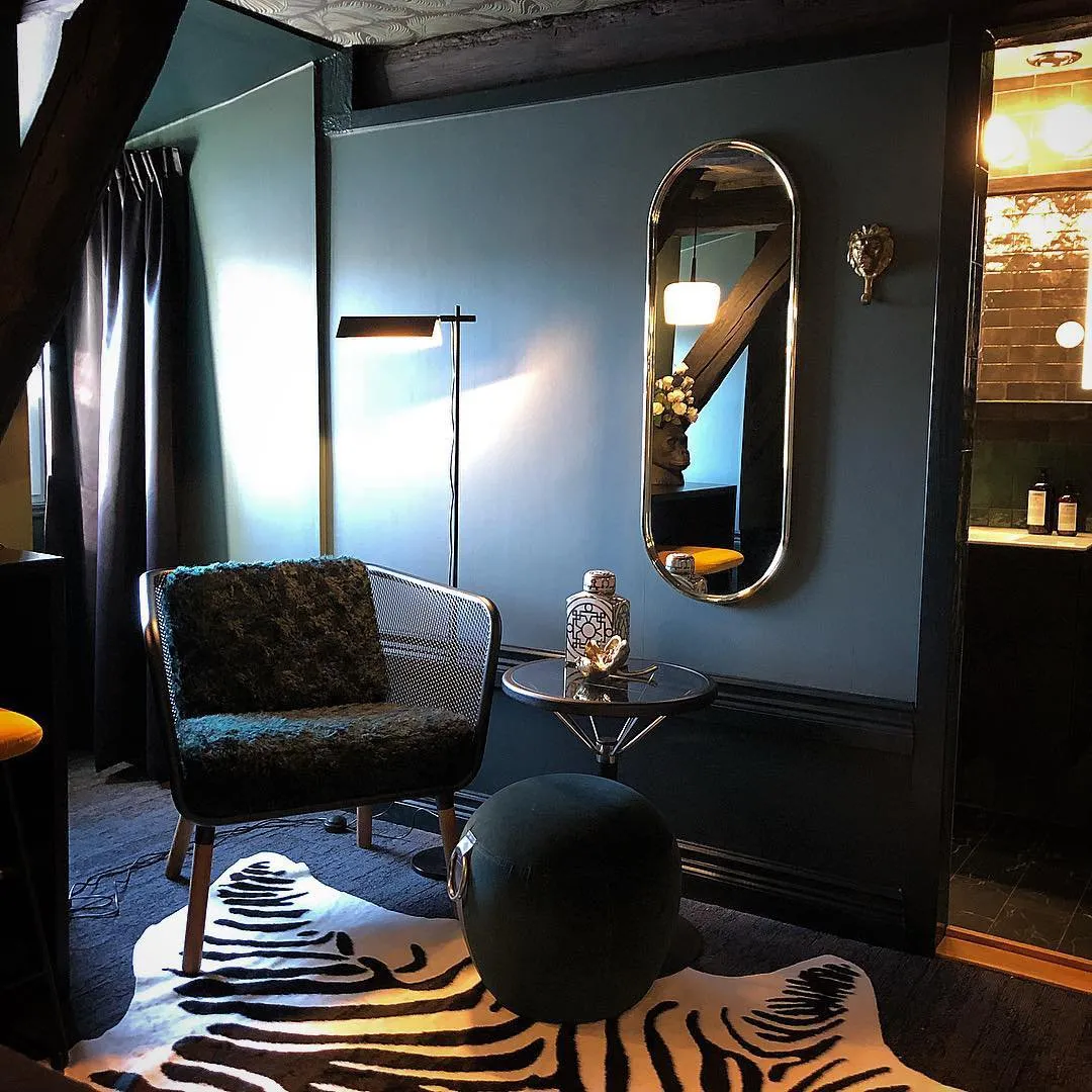 Angui Wall Mirror