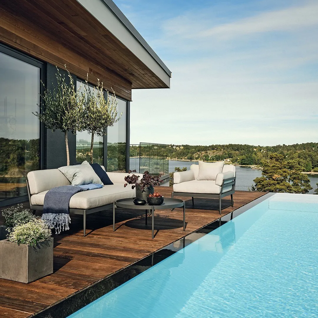 Anholt Lounge Chair