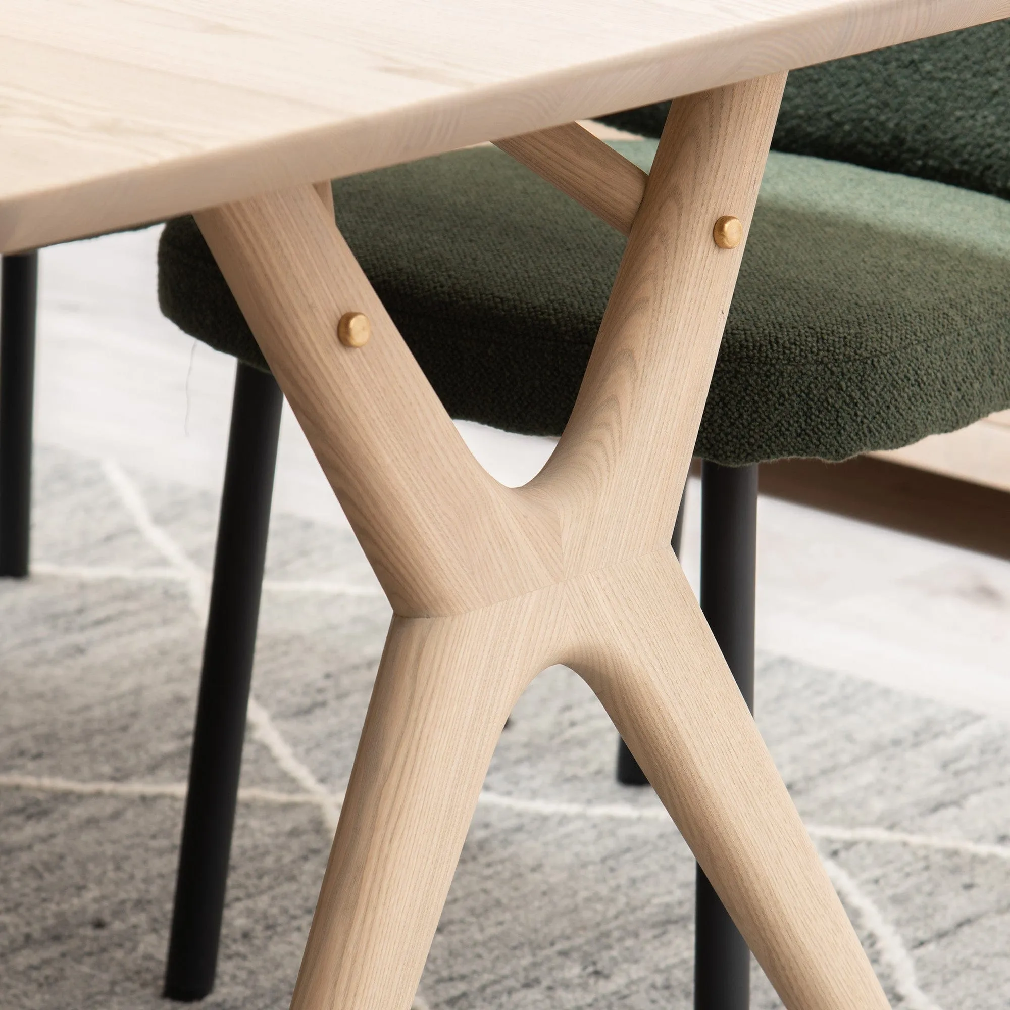 Bjorn - Dining Table With Brass Detail