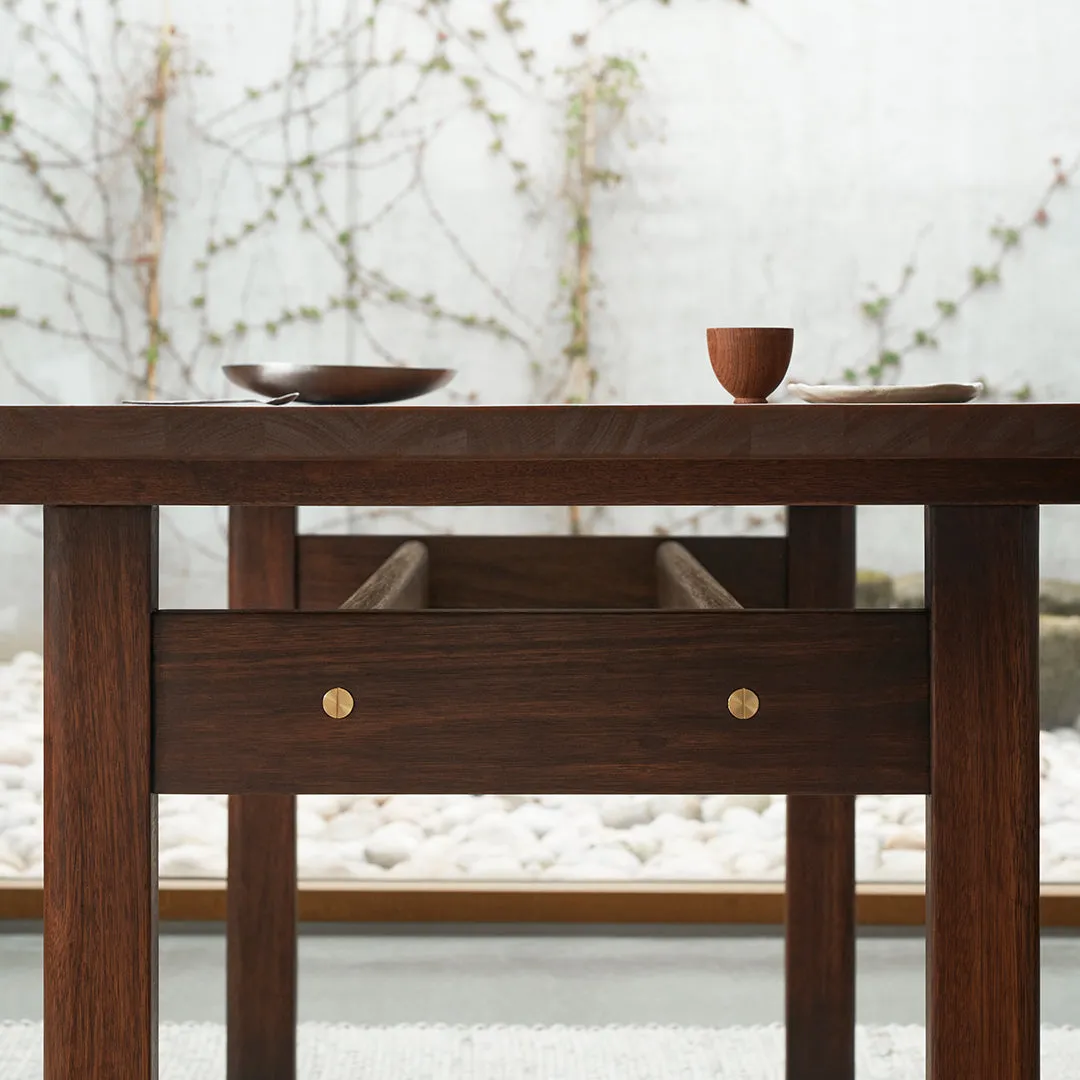 BM0698 Asserbo Dining Table