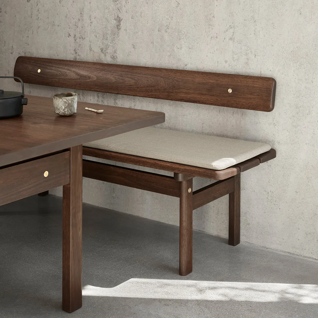 BM0698 Asserbo Dining Table