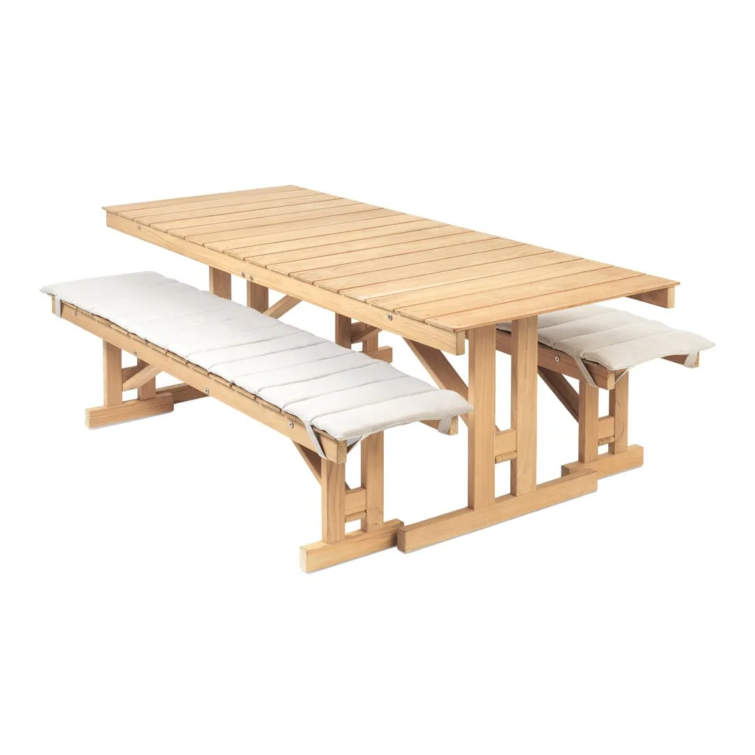 BM1771 Outdoor Table
