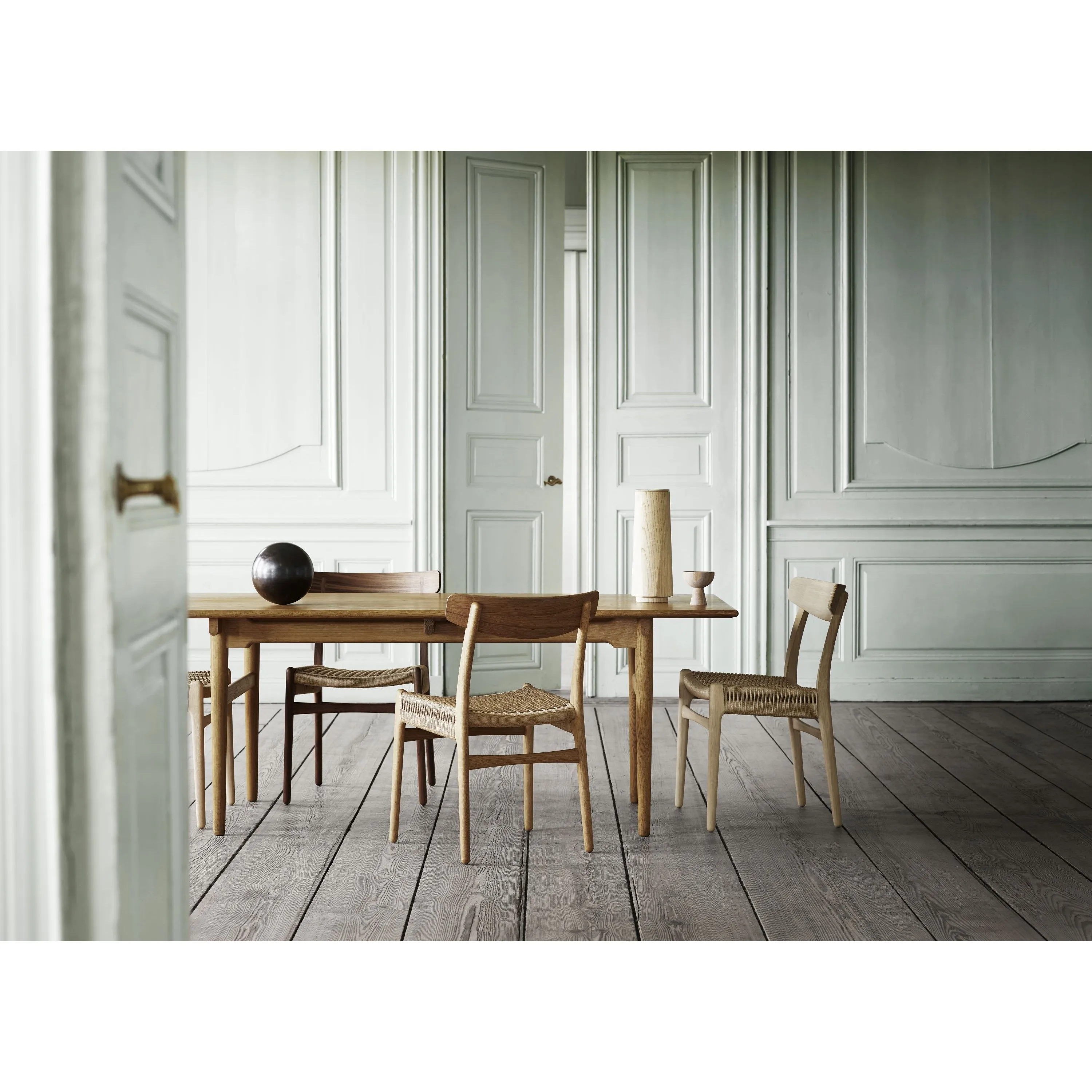 Carl Hansen Ch23 Chair, Black Oak/Natural Cord