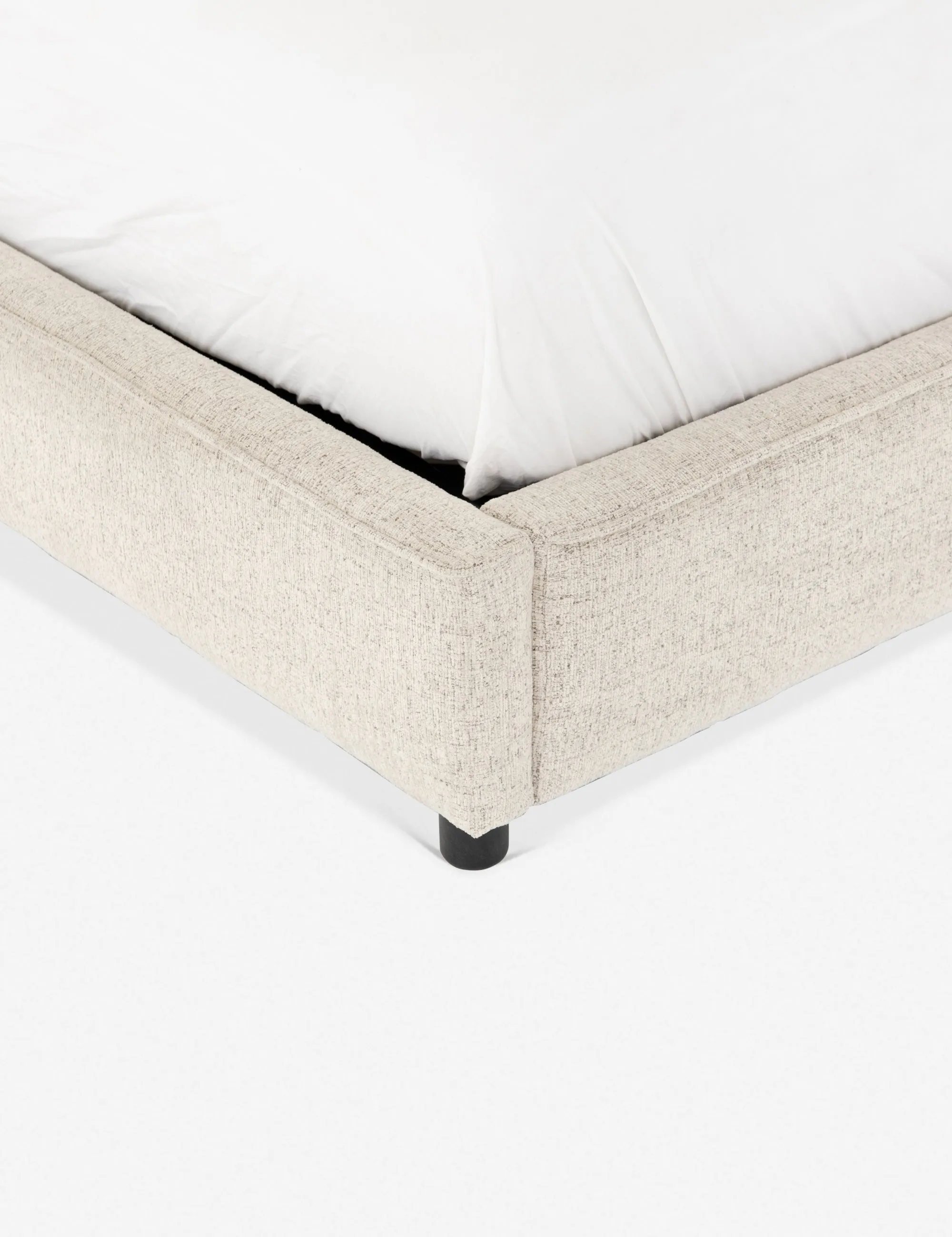 Clario Bed Lulu and Georgia