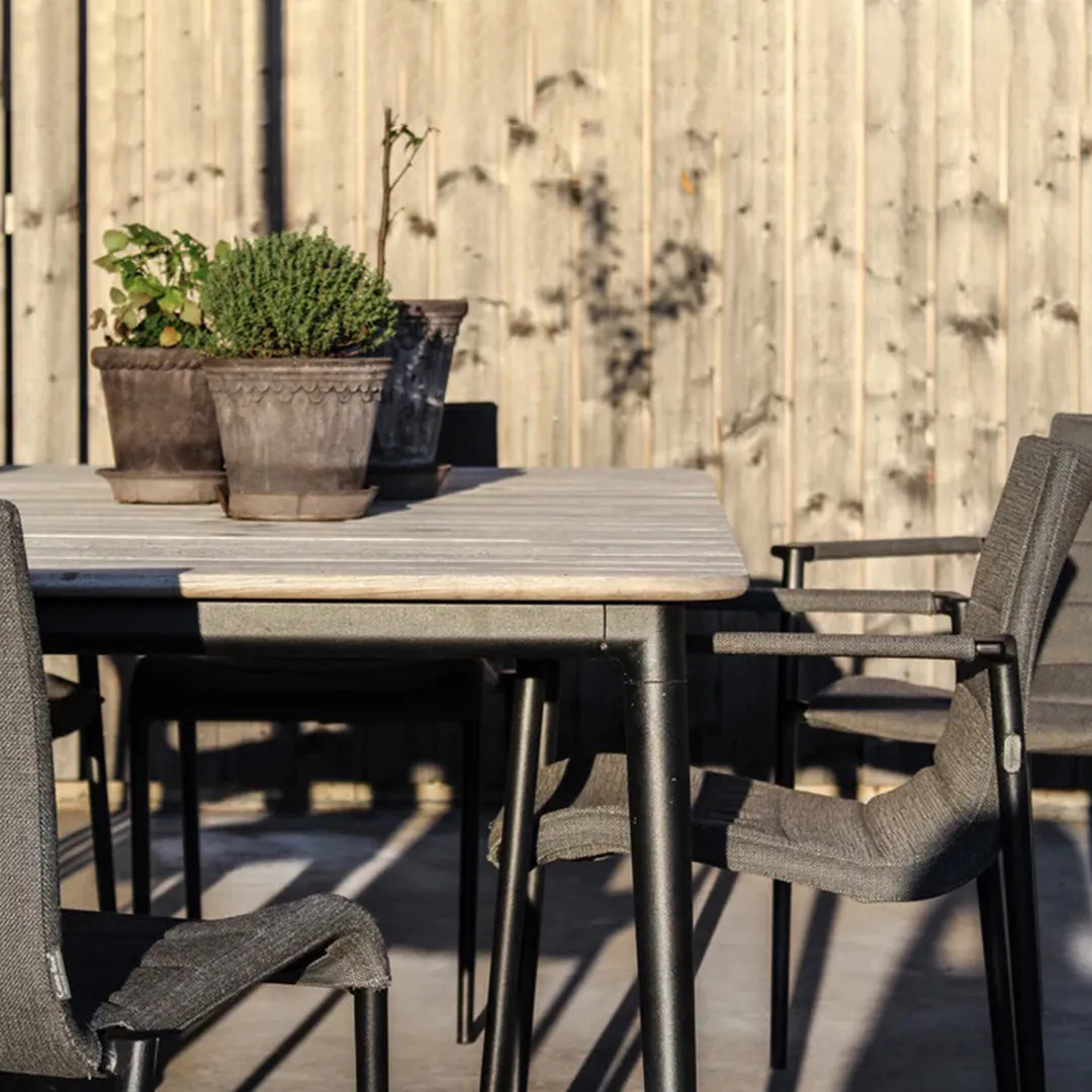 Core Outdoor Armchair