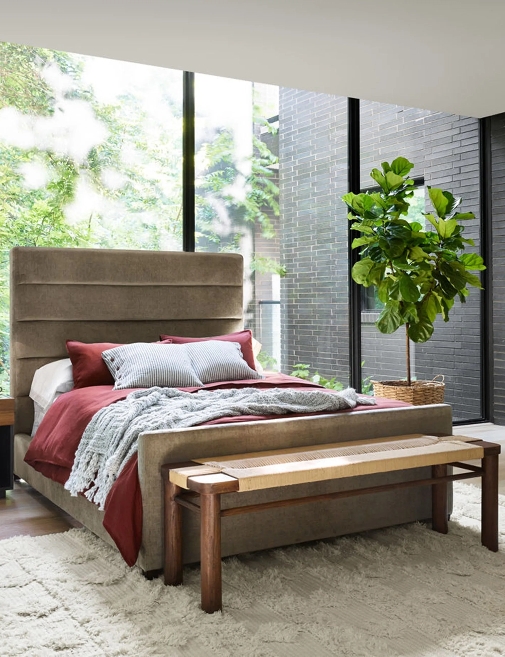 Delicia Platform Bed Lulu and Georgia