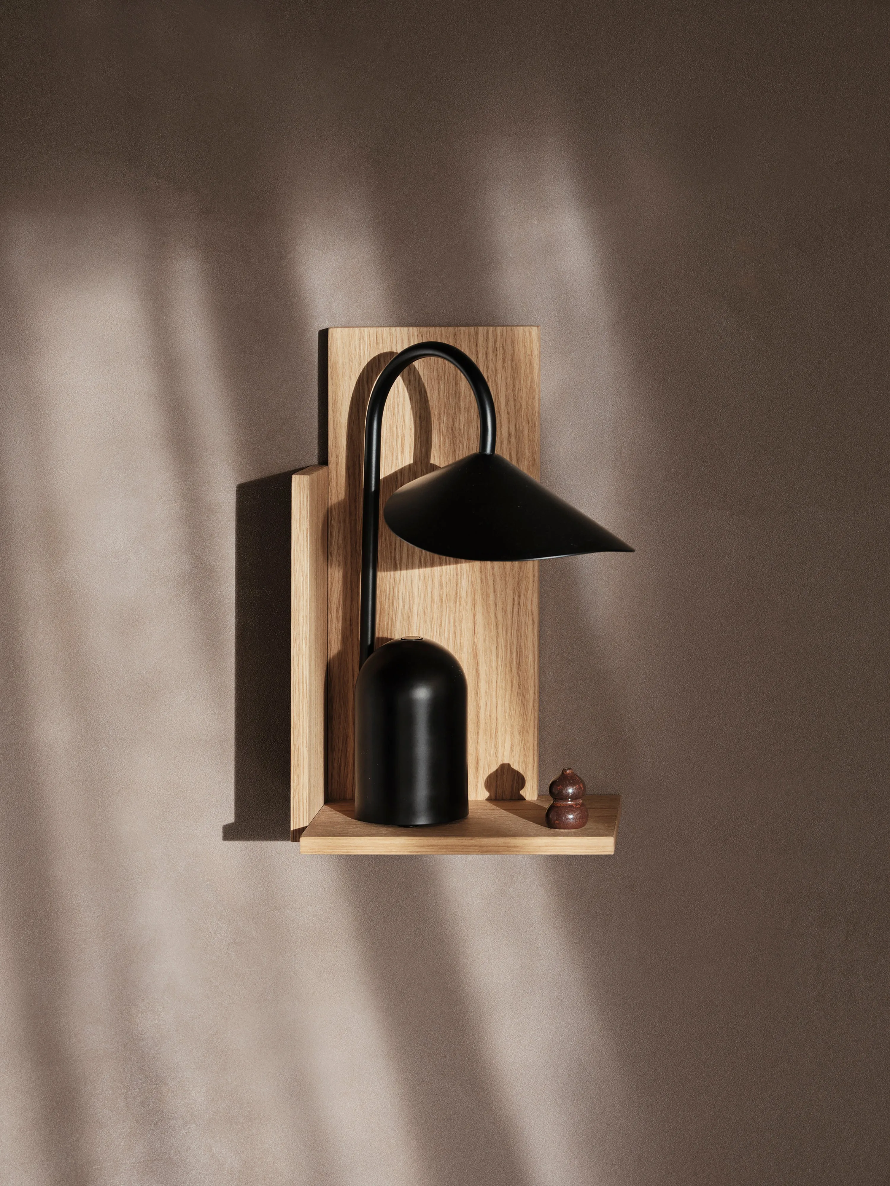 Ferm Living Arum Portable Lamp Black