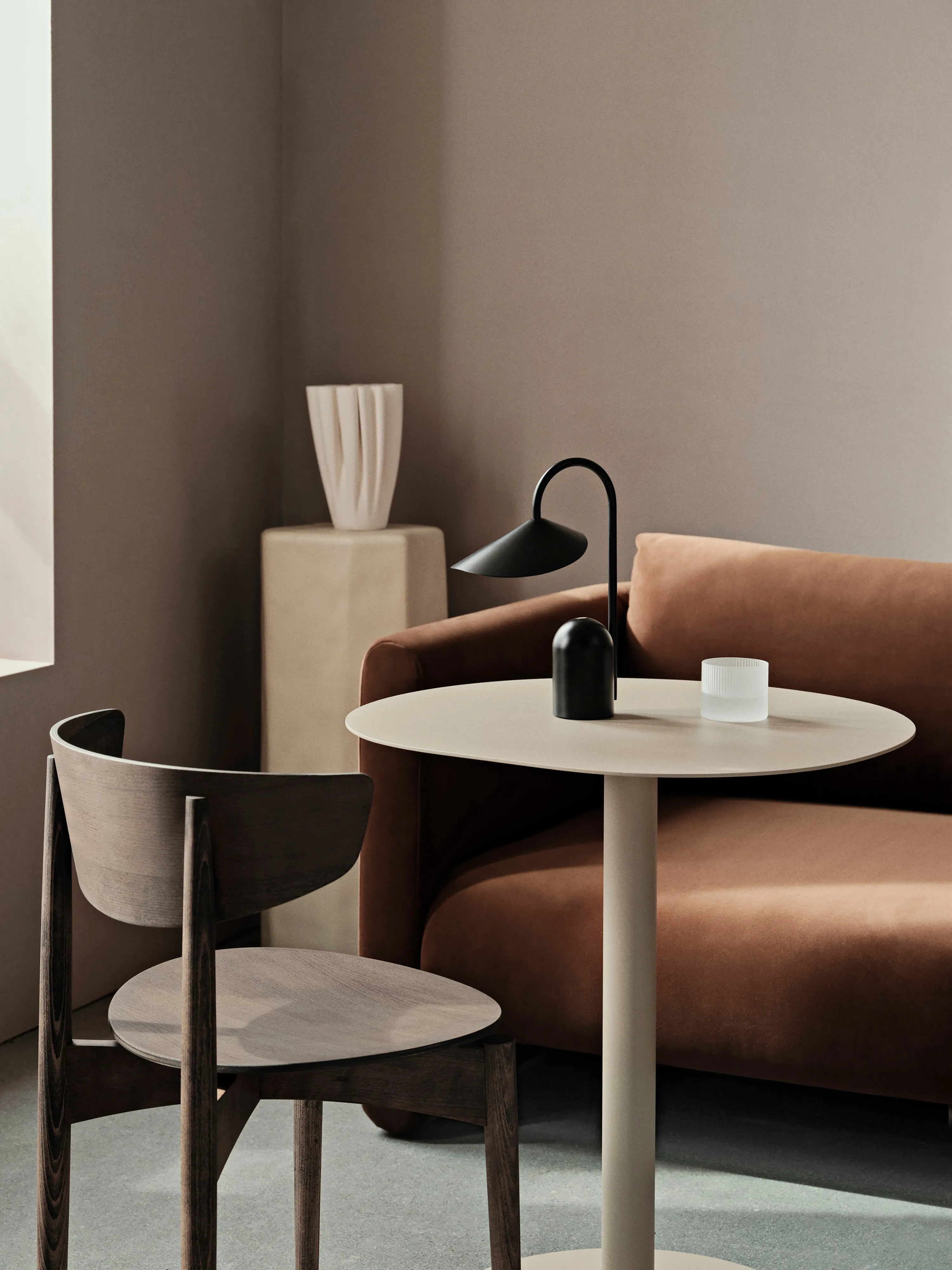 Ferm Living Arum Portable Lamp Black