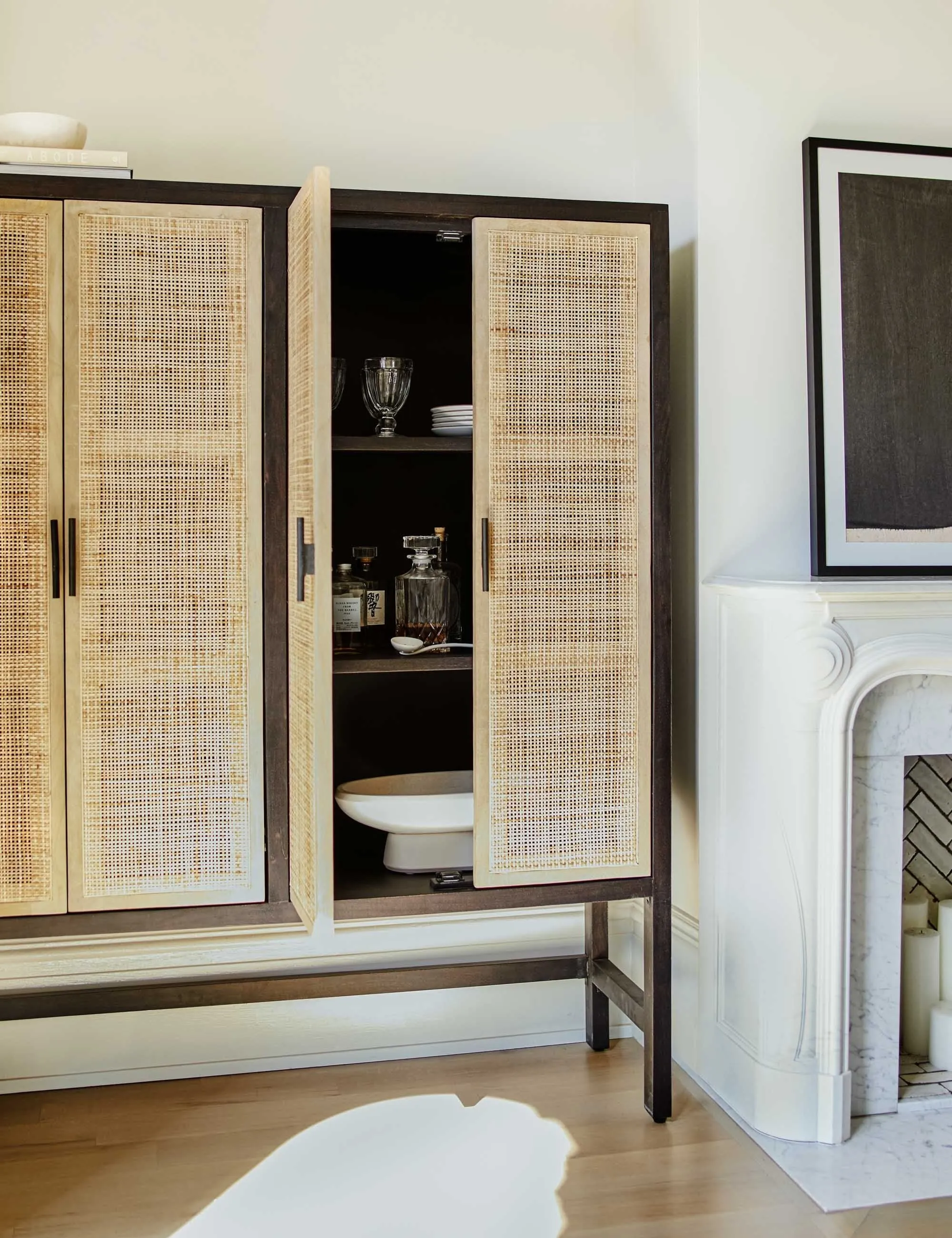 Hannah Cabinet Lulu and Georgia