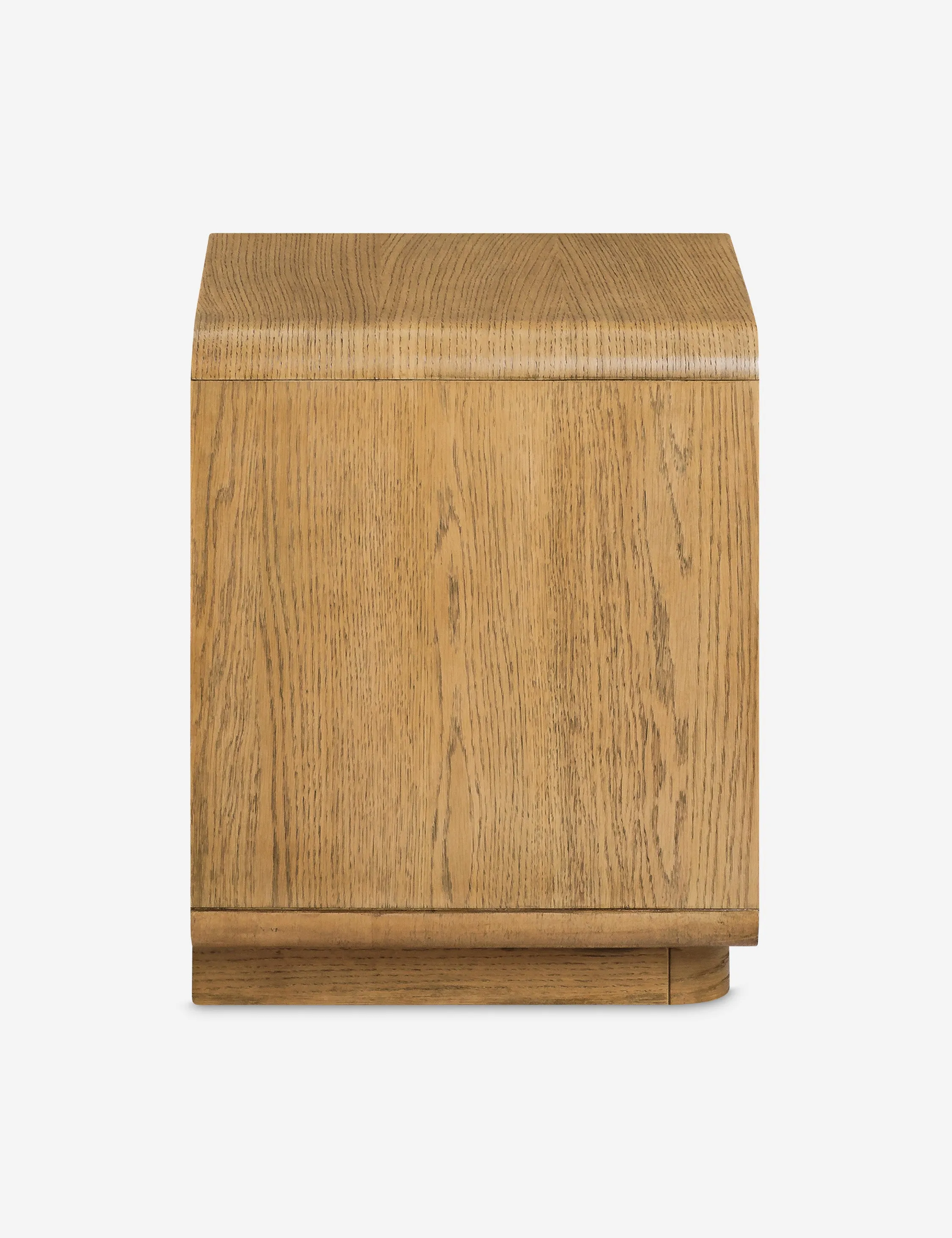 Jenifry Nightstand Lulu and Georgia