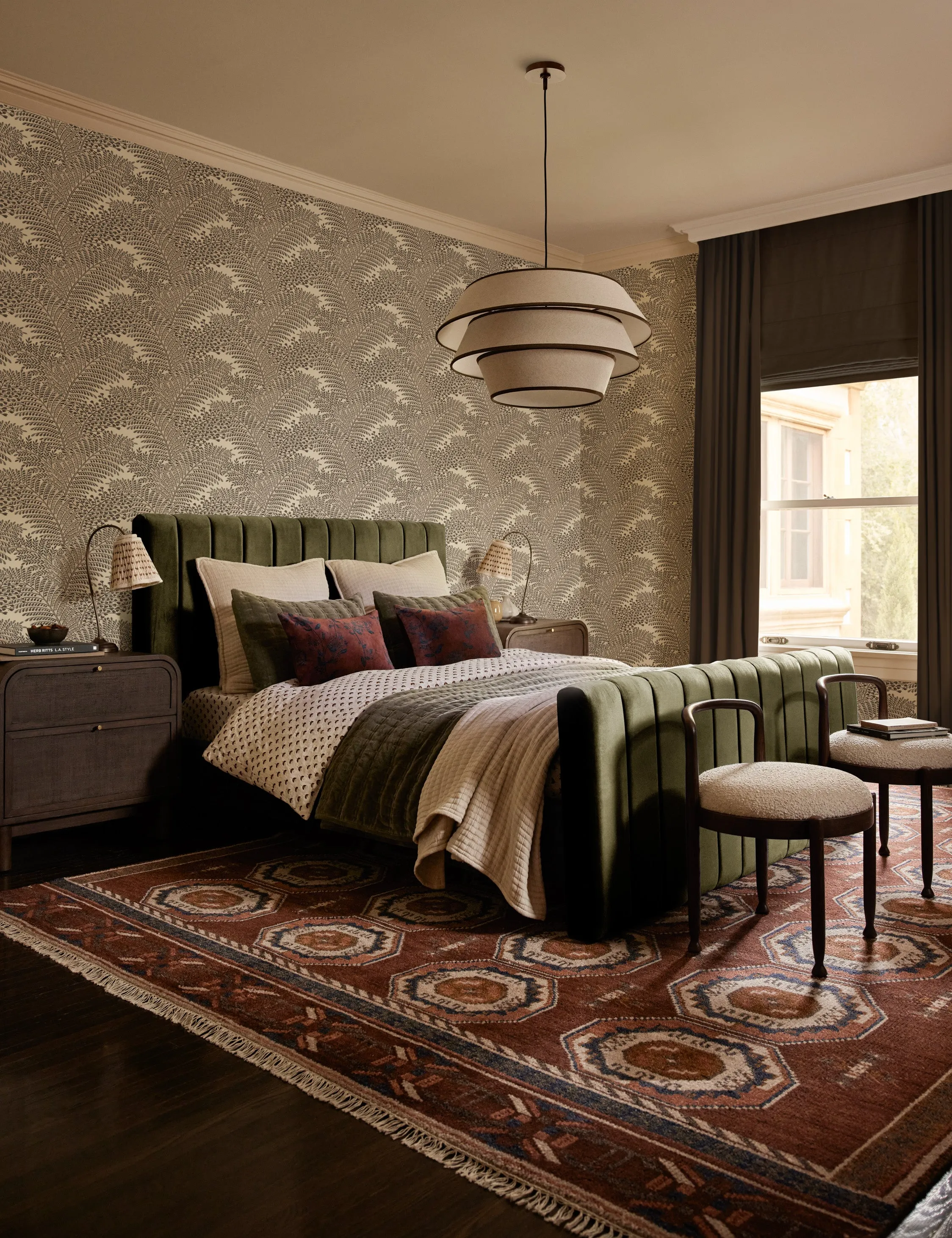 Manchester Platform Bed Lulu and Georgia