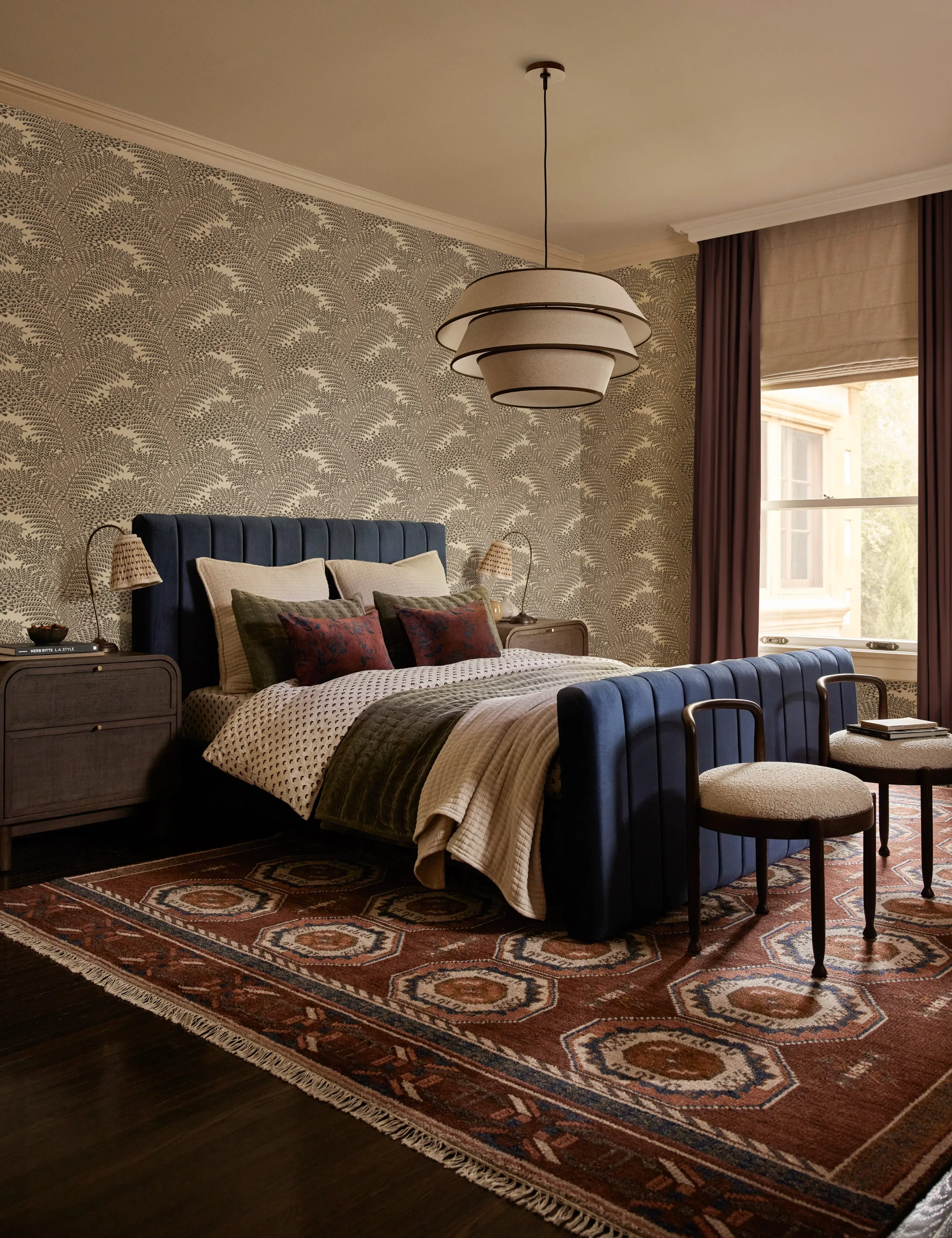 Manchester Platform Bed Lulu and Georgia