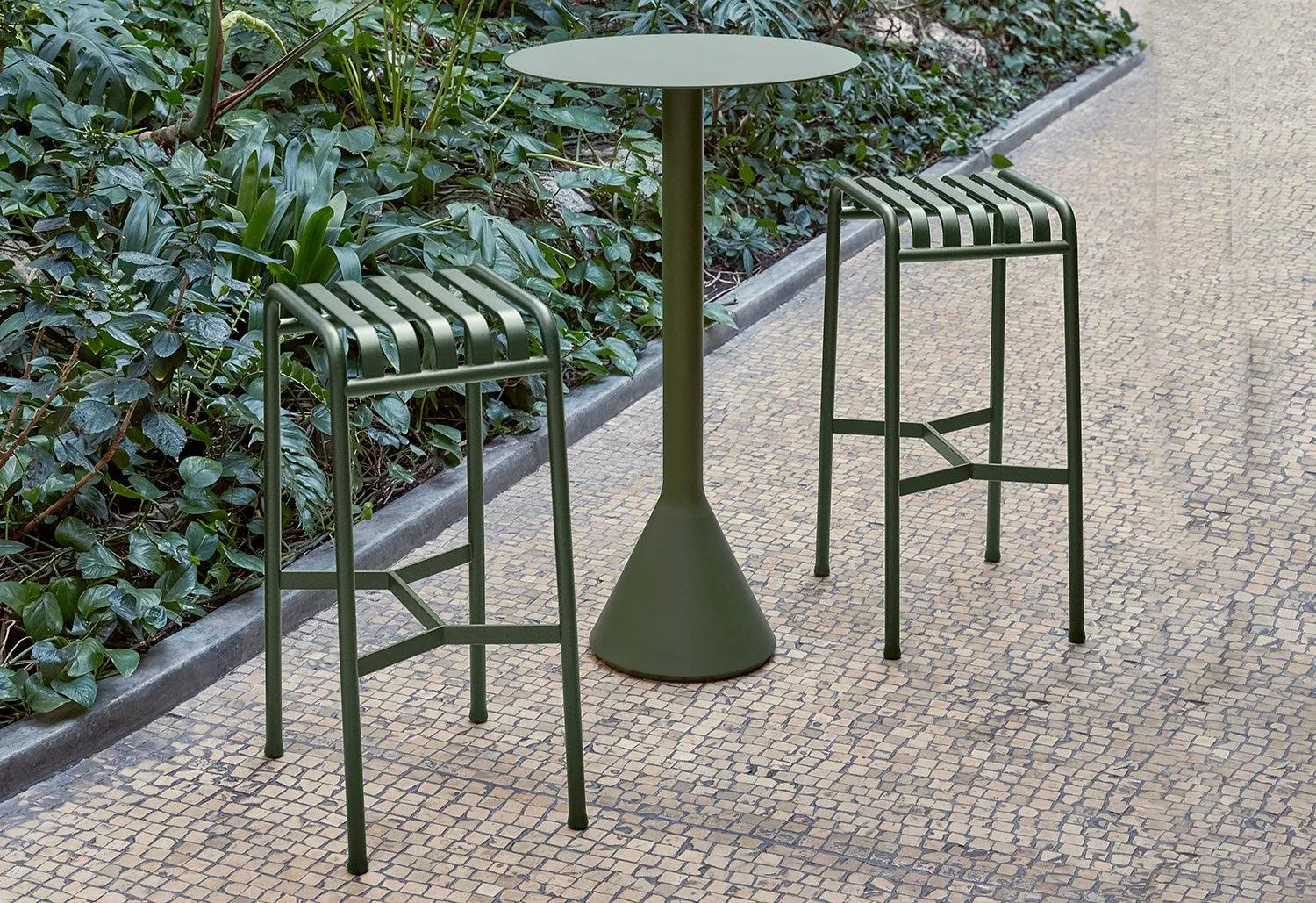 Palissade Bar Stool