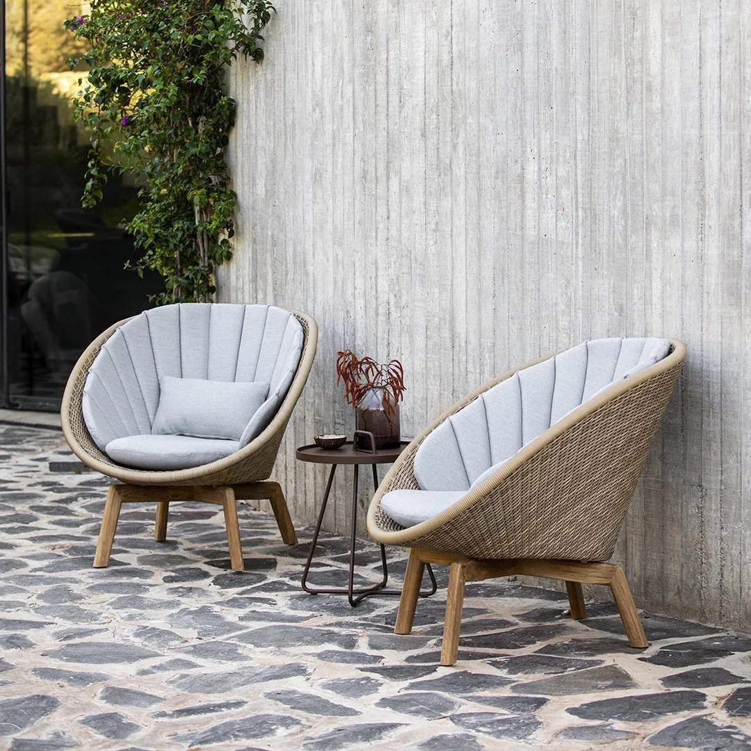 Peacock Lounge Chair - Outdoor