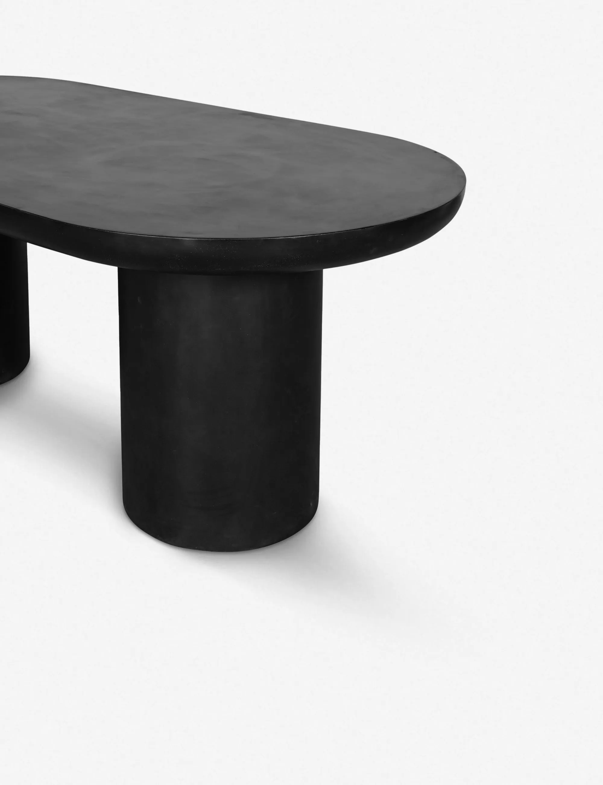 Peagan Indoor / Outdoor Oval Dining Table Lulu and Georgia