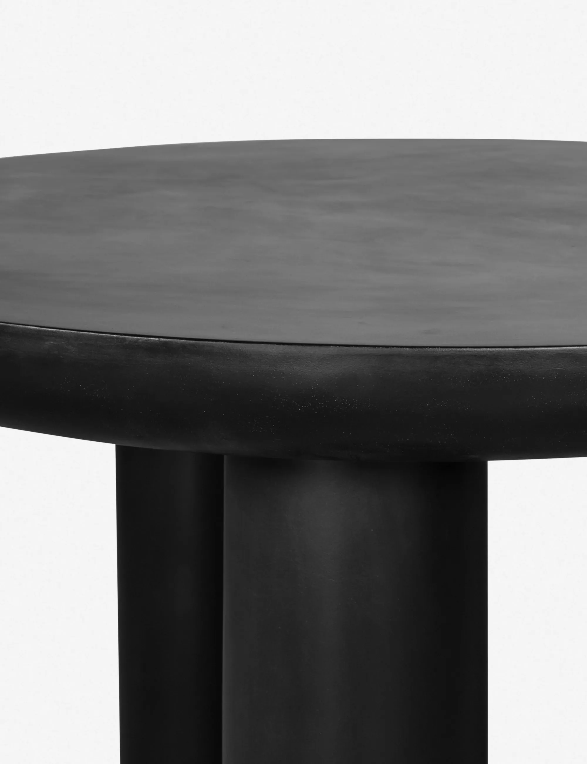 Peagan Indoor / Outdoor Round Dining Table Lulu and Georgia