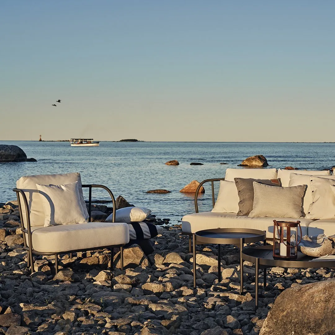 Salto Lounge Table