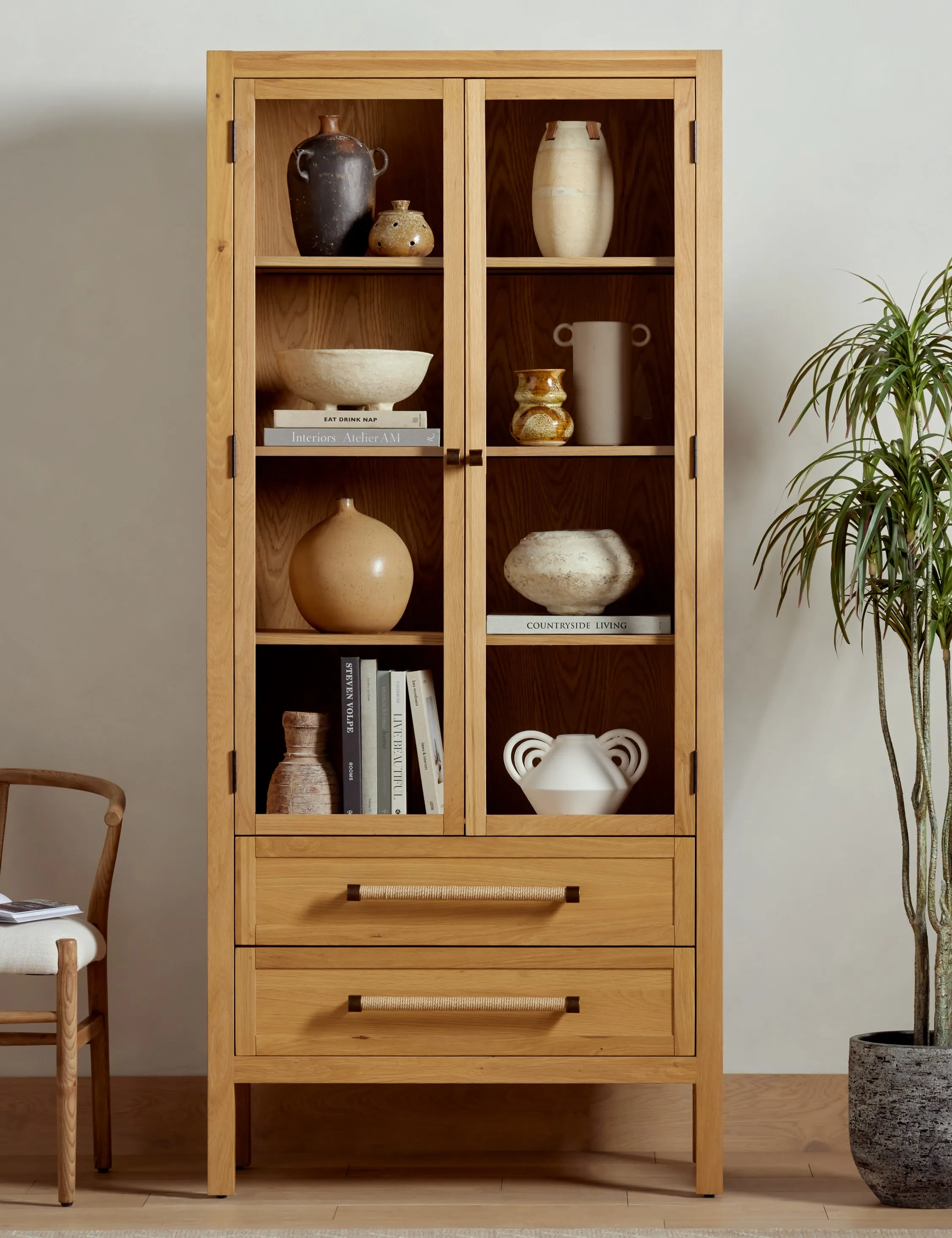 Spooner Curio Cabinet Lulu and Georgia