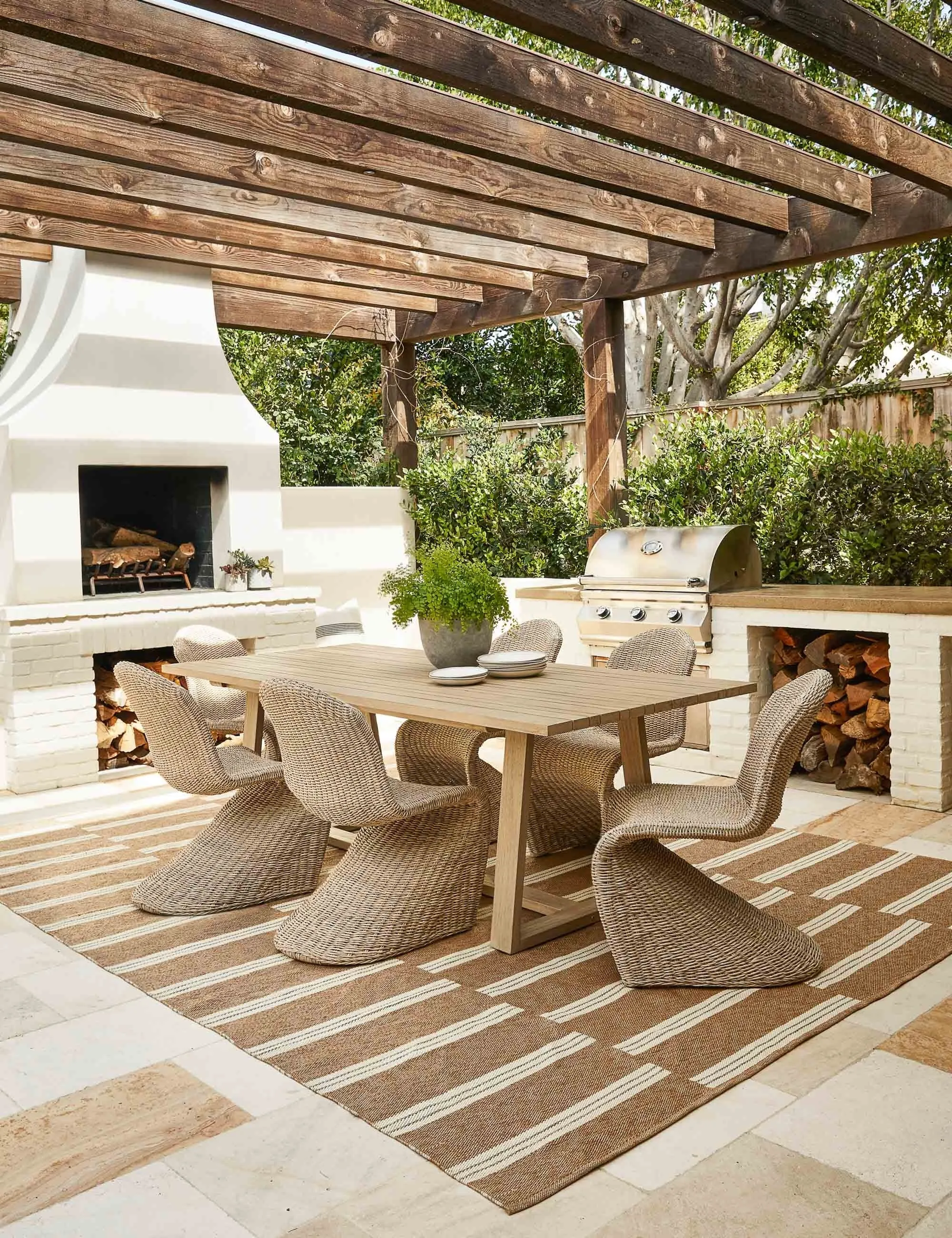 Tika Indoor / Outdoor Dining Table Lulu and Georgia
